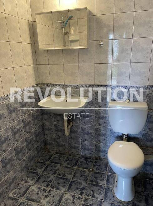 Дава се под наем Двустаен апартамент в Варна, Бриз - 76 кв.м за 498.27 € - Снимка #4