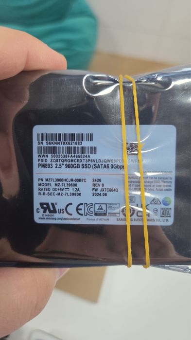 Жесткий диск 2.5 ssd samsung