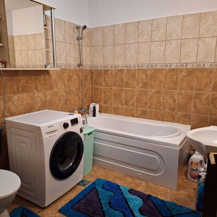 Schimb sau vand apart 3 camere la vilă 98 mp,curte,pivniță  in Sibiu