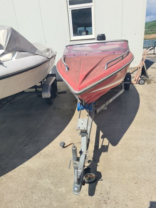 Barca sau Salupa de curse 115 cai Ramnicu Valcea • OLX.ro