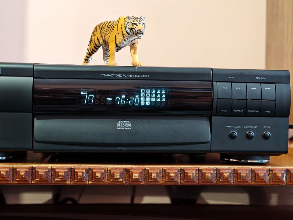 Köhel TCD-3500. Cd player rar. Date tehnice mari. Preț fix !