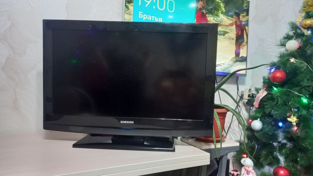 Продам телевизор