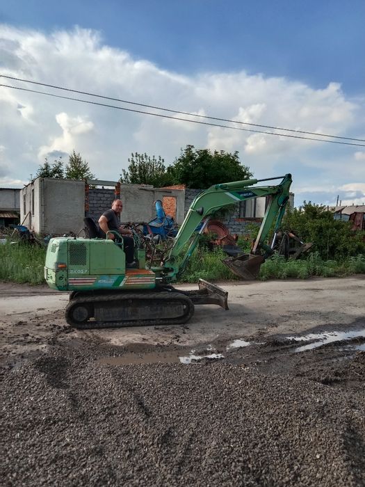 Экскаватор Кобелко SK-027