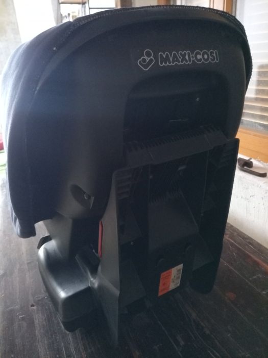 Scaun auto pentru copii Maxi Cosi,grupa 9-18 ani.