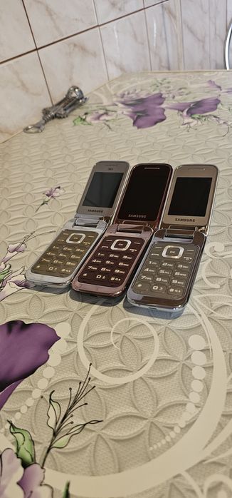 Samsung cu clapeta C3590