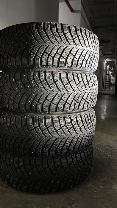 Зимние шины Michelin (Мишлен) X-Ice north4 205/55/16 с шипами