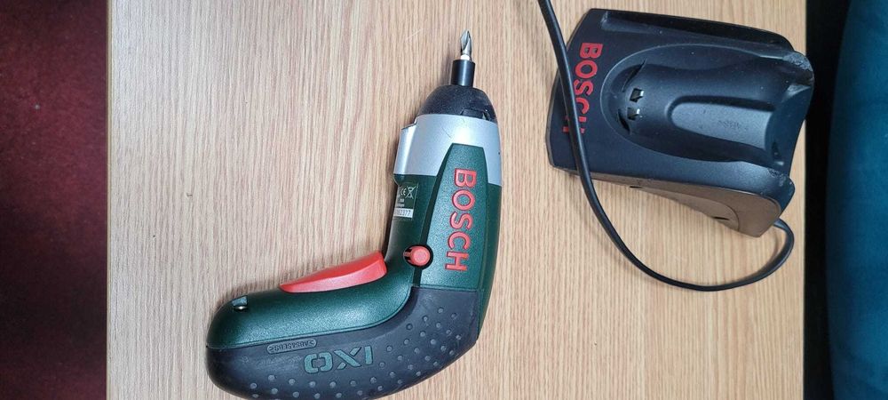 Șurubelniță electrică Bosch IXO 3.6V