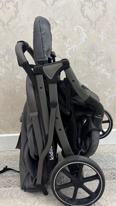 Коляска детская Kidilo