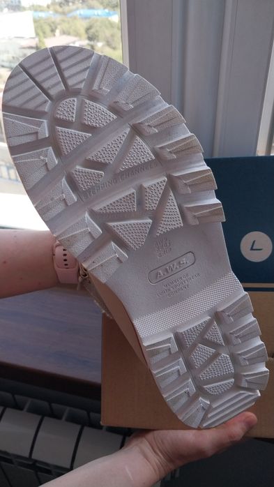 Женские зимние ботинки LUHTA