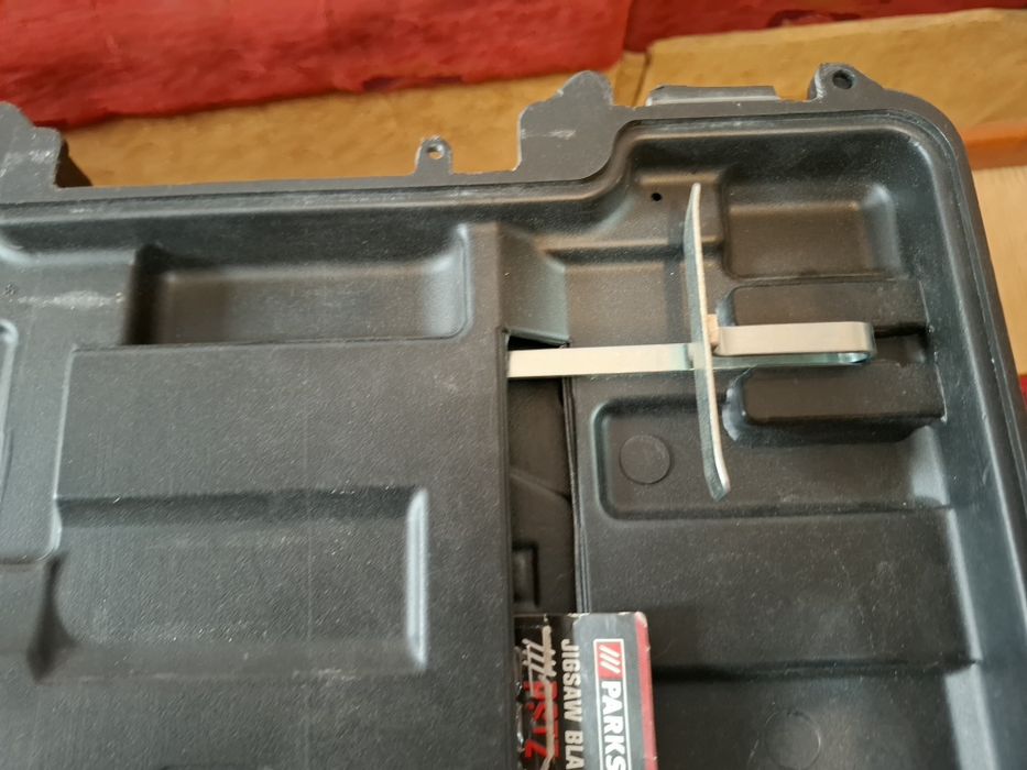 Ferăstrău pendular (Șoricel) Dexter