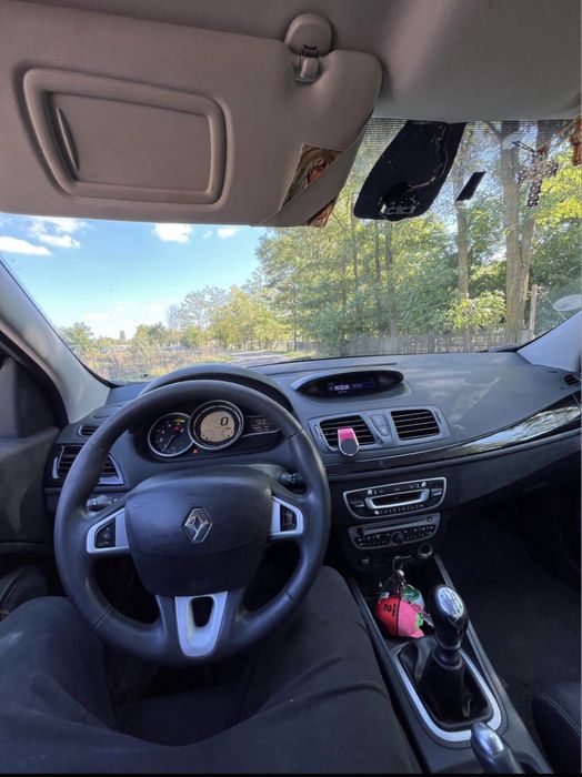 Vând renault megane