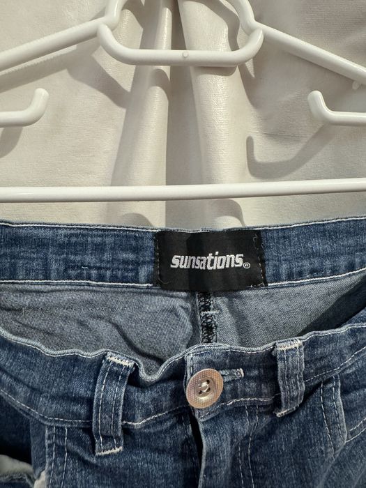 Blugi scurti de efect