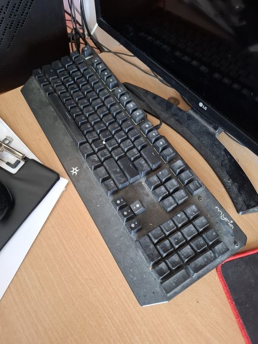 Pc gaming +(casti mouse tastatura )