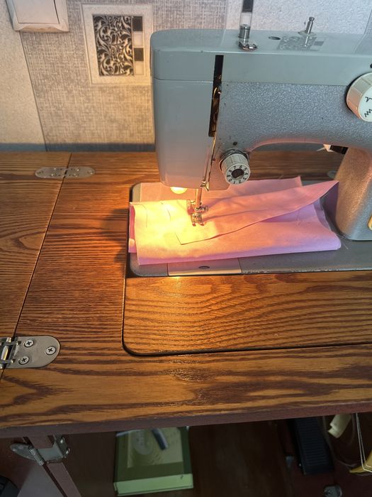 Продам швейную машинку «Чайка»