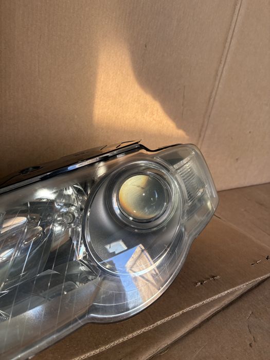 Far Stanga Europa VW Passat B6 3C0941005Q 2005-2010