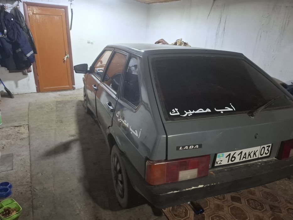 Легковая машина ваз2109
