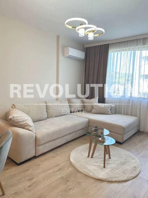 Двустаен апартамент в района на Св.Св. Константин и Елена!