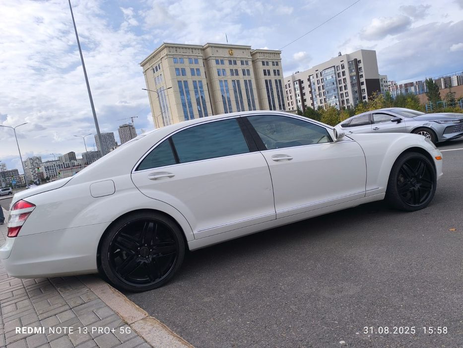 Продам 221 мерседес 2007г.