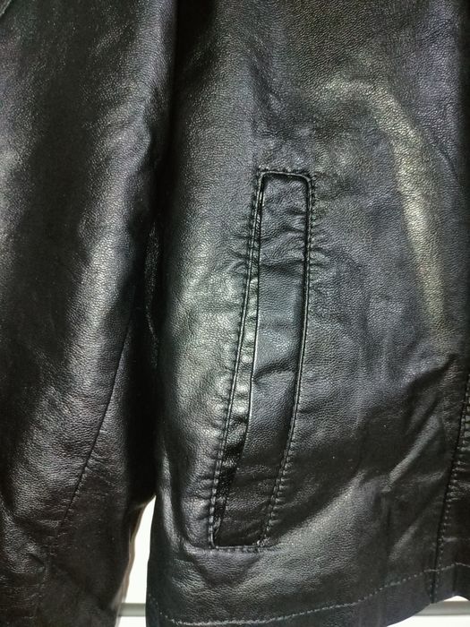 Продам коженную женскую куртку