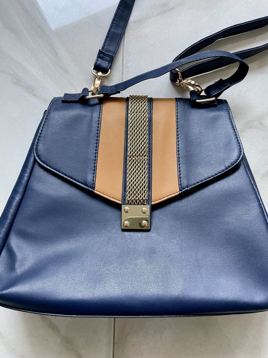 Geanta de umar cu toarta scurta si lunga