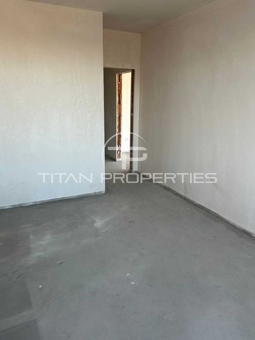 Продава се Тристаен апартамент в Пловдив, Остромила - 122 кв.м за 717 €/кв.м - Снимка #1