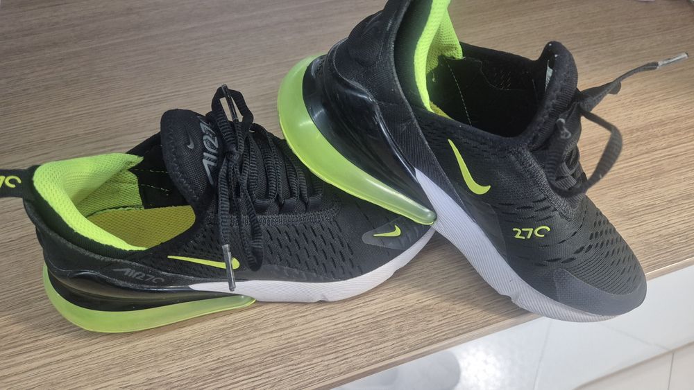 Маратонки   Nike