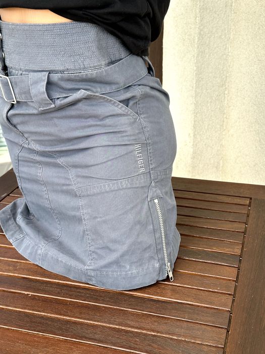 Дамска пола Tommy Hilfiger - размер М, много добро състояние