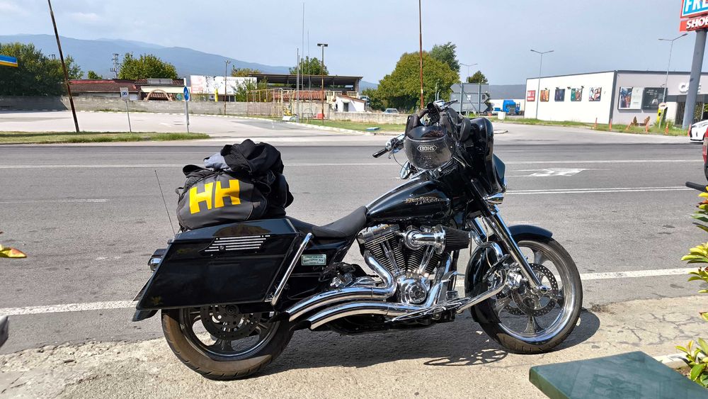 Продавам Harley-Davidson Street Glide
