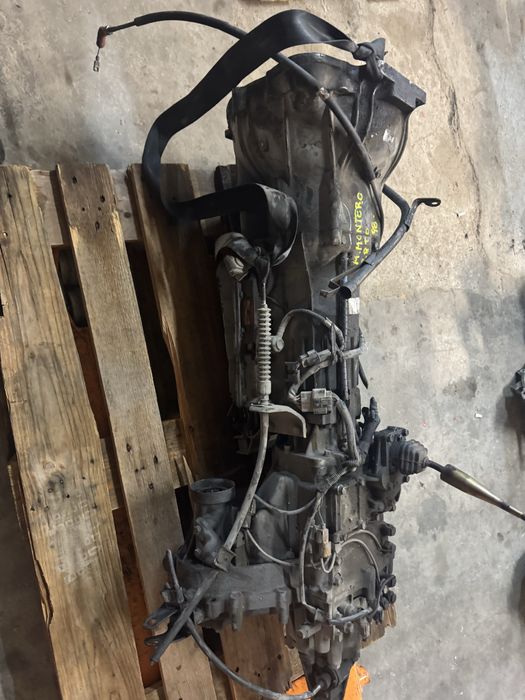 Скоростна кутия Мицибиши Паджеро 2 2.8 д Mitsubishi Pajero 2,8 d