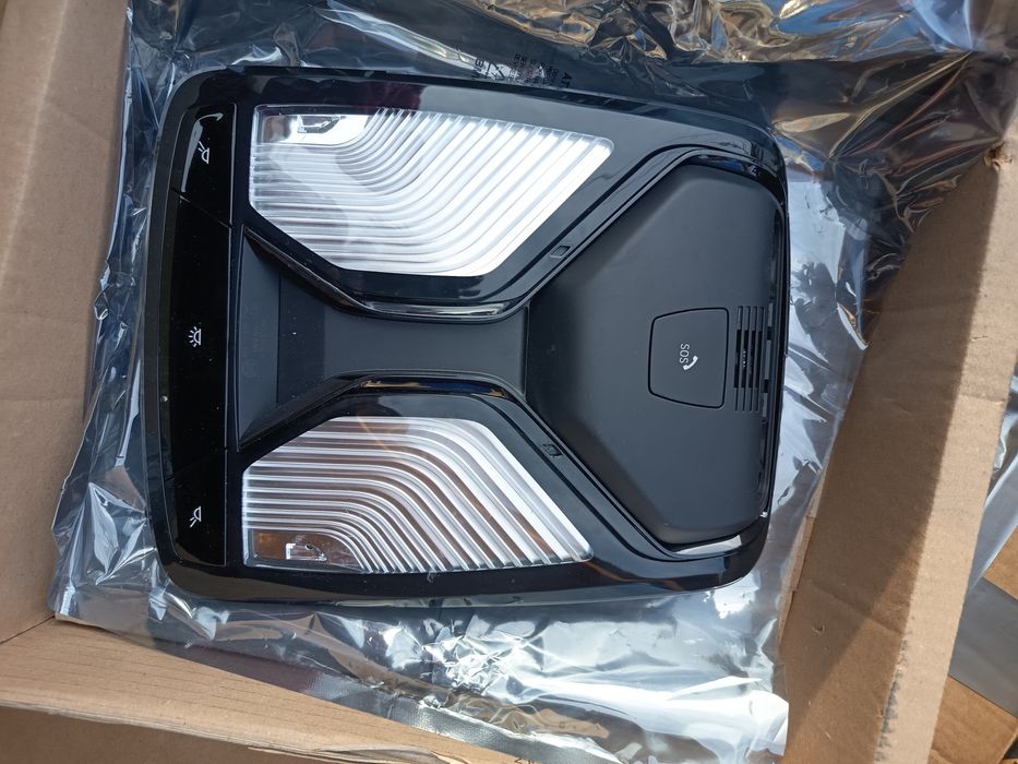 Plafoniera i BMW G20 G30 G01 G02 G11 G05 ( 9472165-01 )