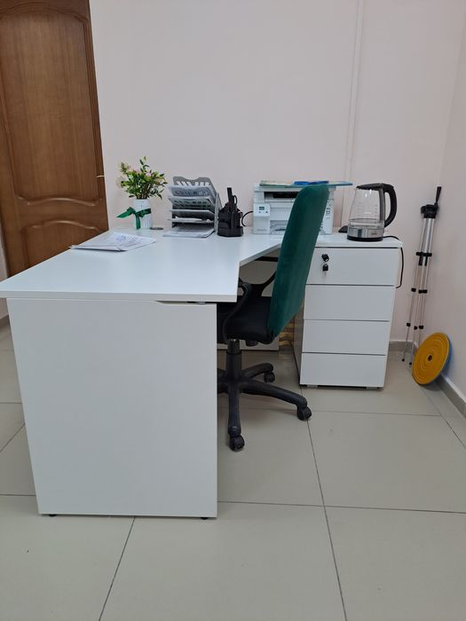 Продается офисная мебель