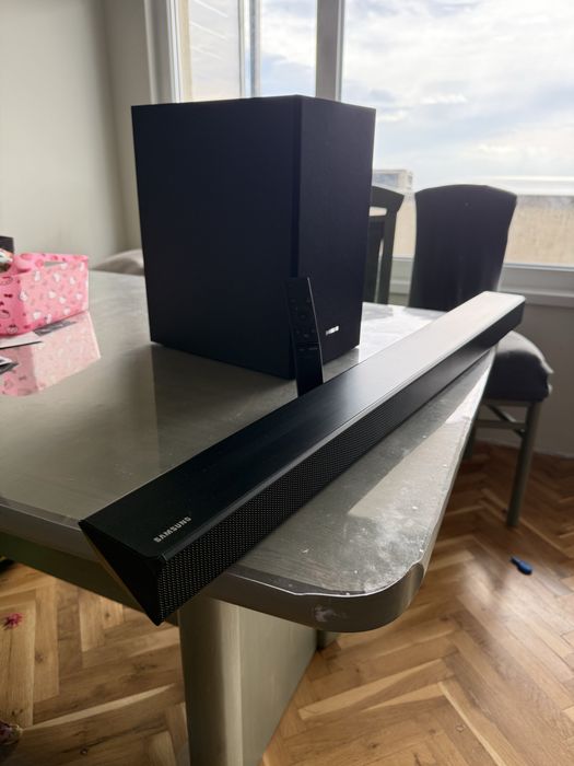 Саундбар Samsung HW-R530 с безжичен субуфер – 290W, Bluetooth, перфектно състояние