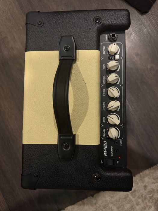 Комбоусилитель Cort CM15R Black