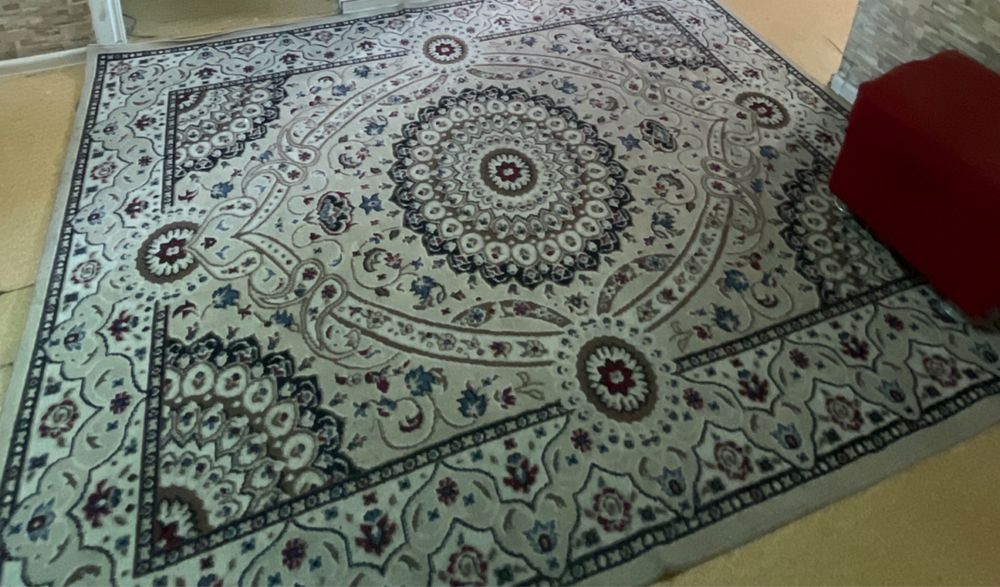 Ковры в хорошем состояний
