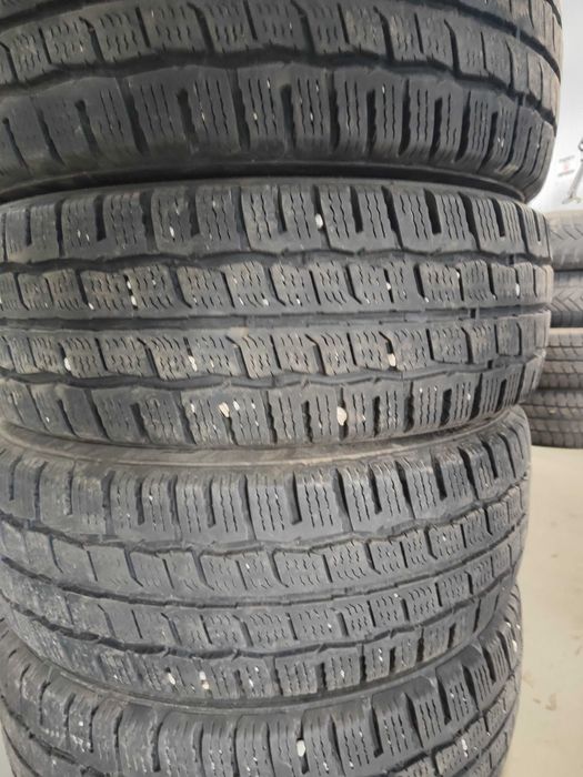 4бр. зимни гуми 205/65/16C Kumho