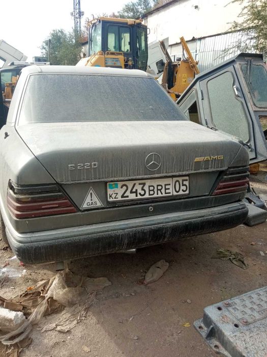 Мерседес w124 Е230