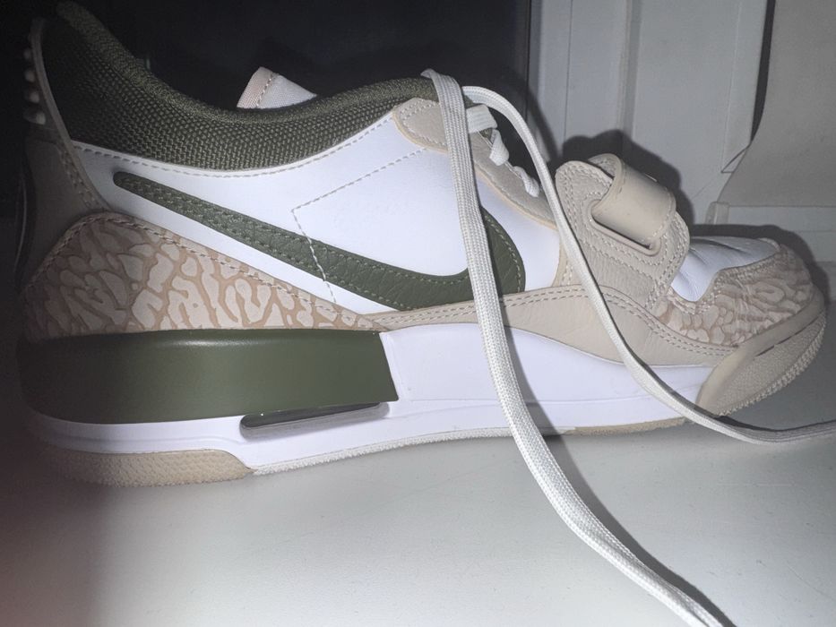 Кроссовки эир джордан