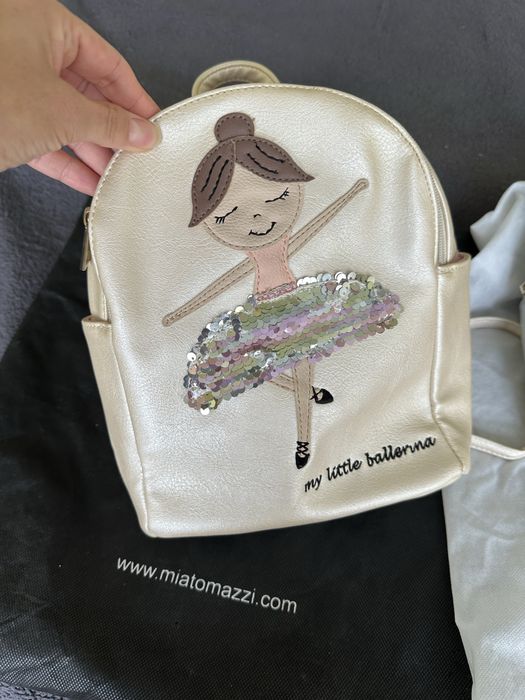 Две ранички за малки принцеси