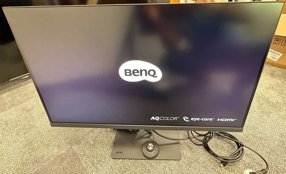 BenQ PD3205U 32" 4K IPS професионален монитор / USB-C 90W / KVM