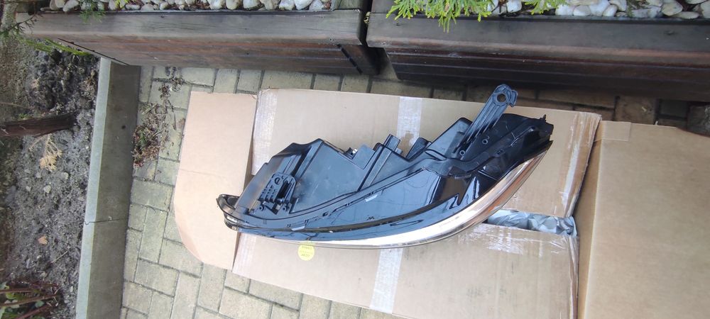 Фар за Honda civic 11 gen USA