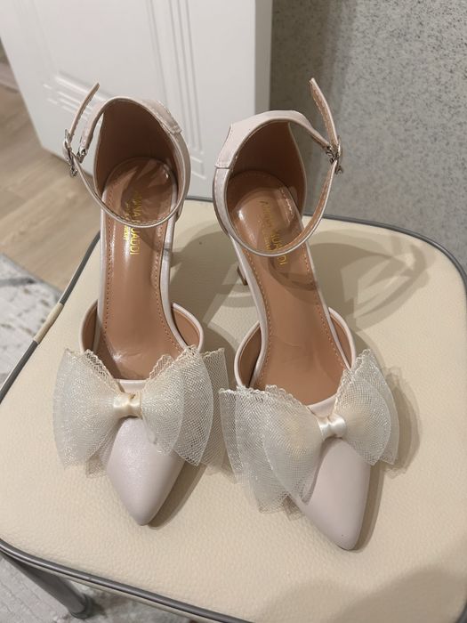 Туфли сатылады, 1 рет киілген!