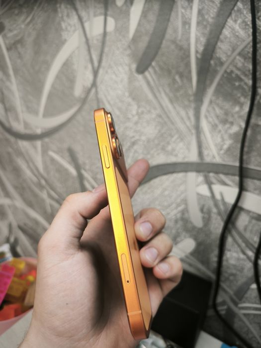 iPhone XR в корпусе 17 PRO 64gb 75%акб ОБМЕН.