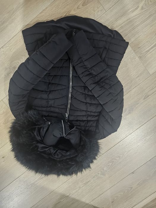 Дамско черно яке Guess