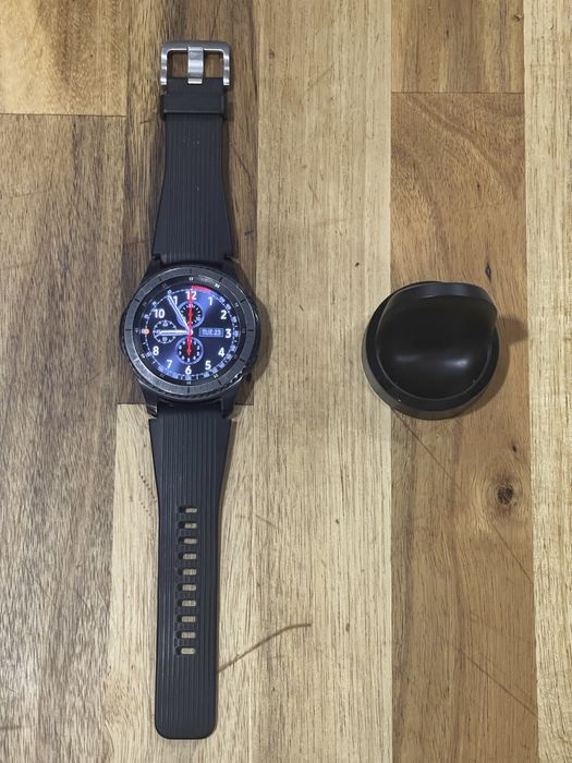 Часы Samaung g3 frontier с зарядкой