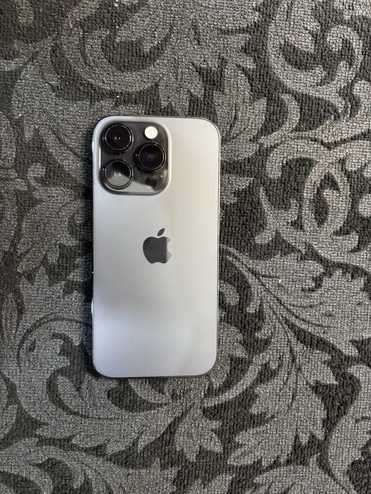 Айфон 14 про.