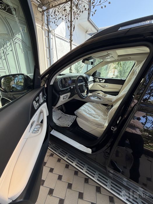 Mercedes-Benz GLS 450 4MATIC | 2025 год | 103 км | $154 000
