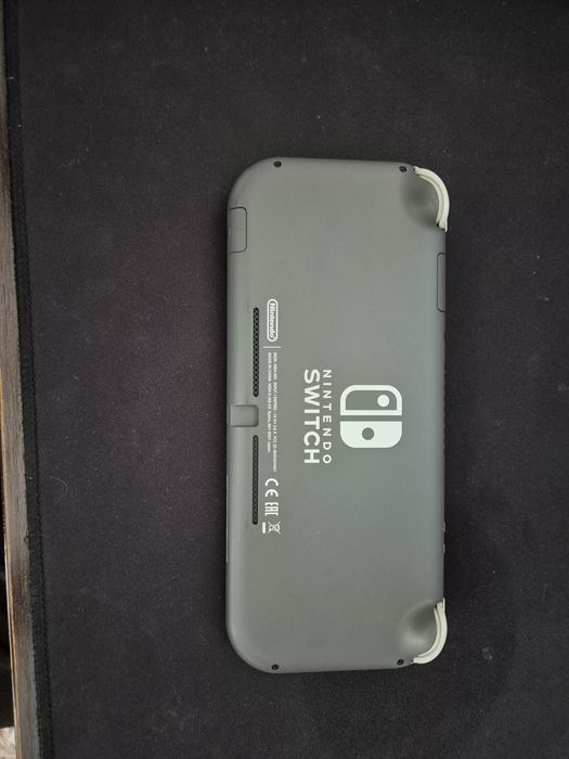 Nintendo switch lite gri