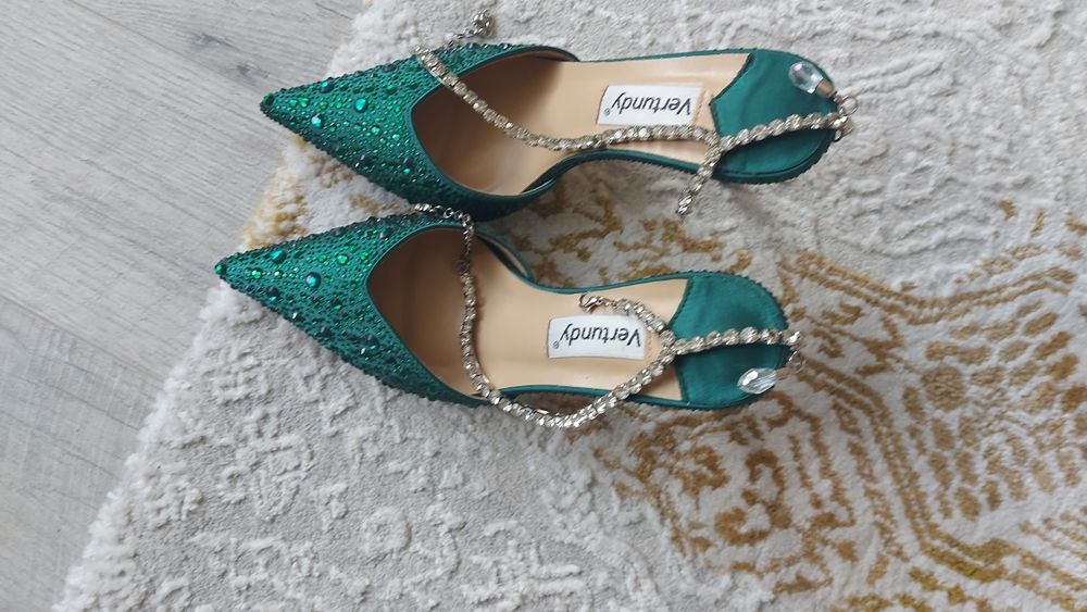 Stiletto noi !Vizualizați celelalte produse ale mele.