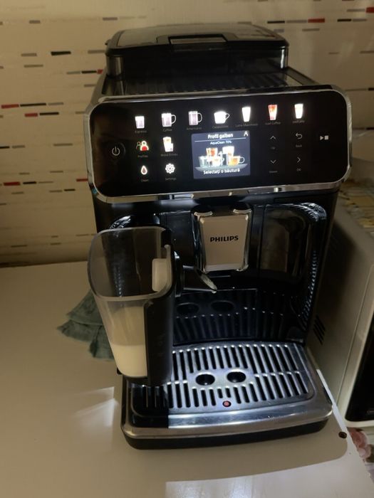 Aparat cafea 5400 latte go , cu 24 bauturi
