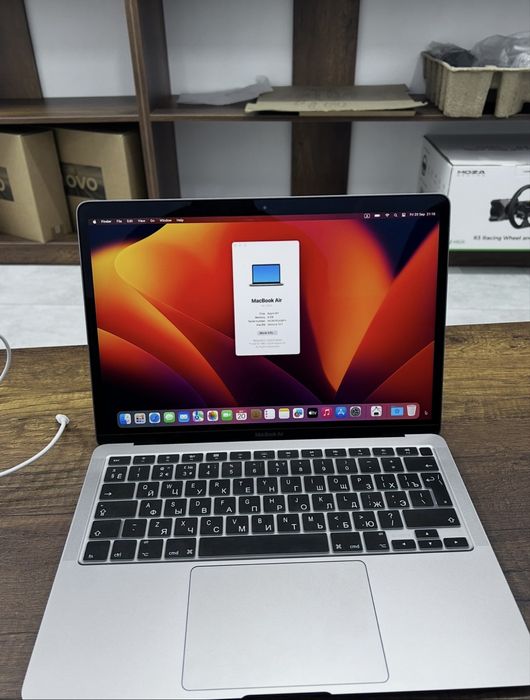 Mac book air 13. M1 2020
